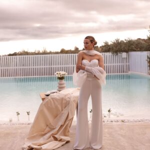 Demetrios - Destionation - bruidsbroekpak - bruidsjumpsuit